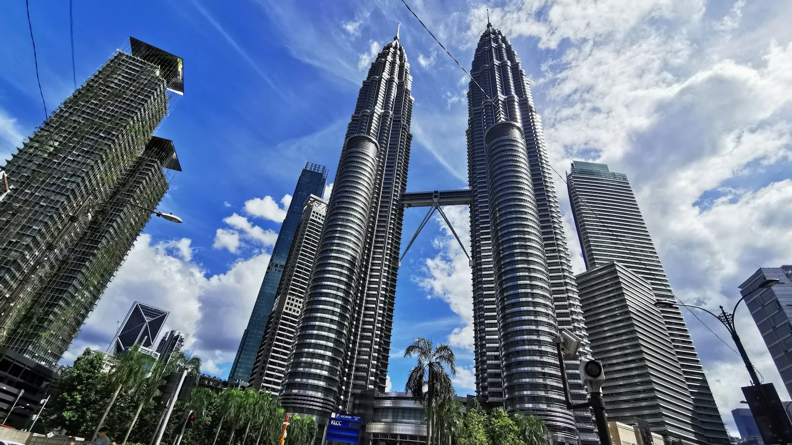 ️ Les tours Petronas et le quartier KLCC