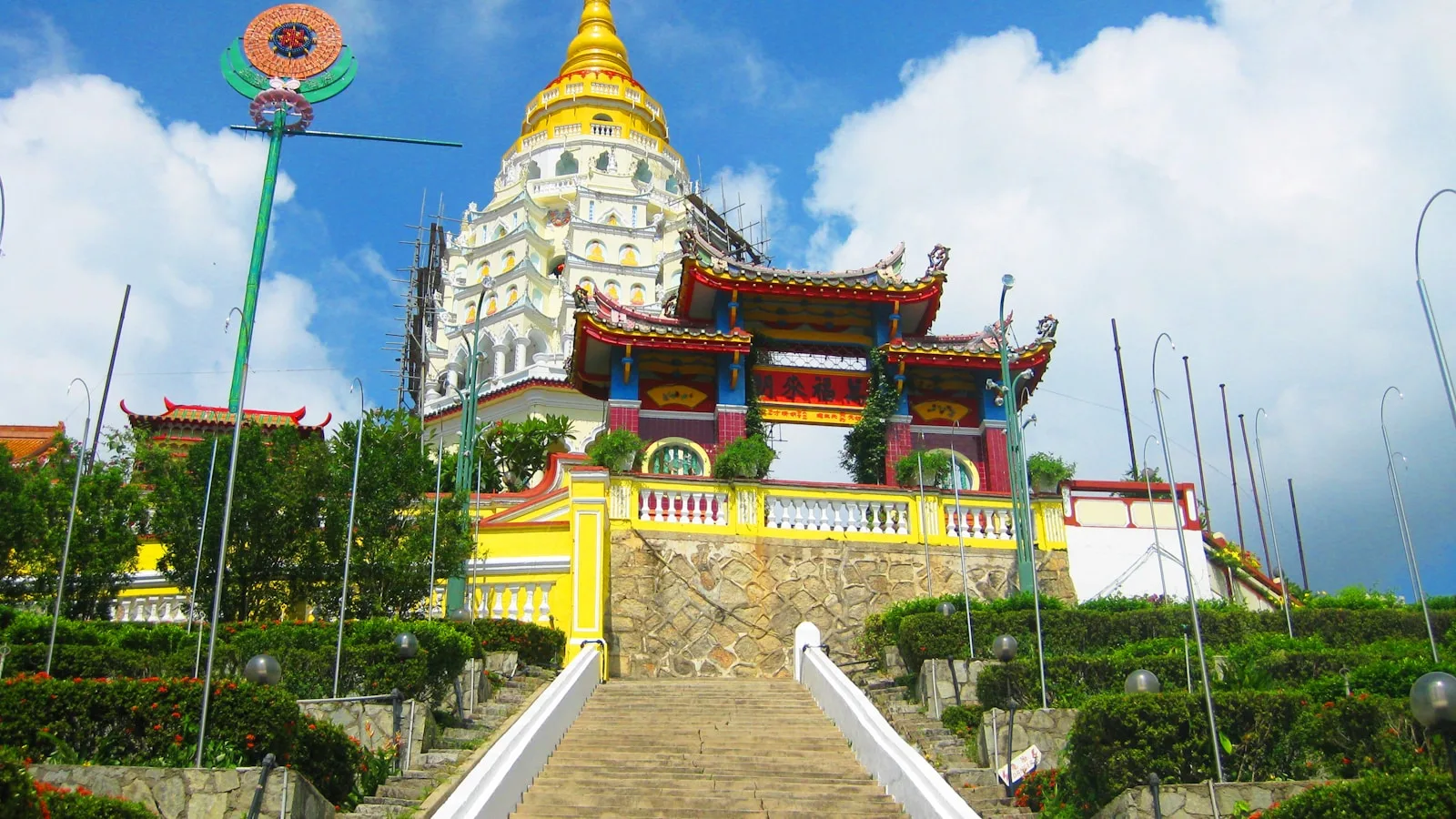 Temples et lieux de culte